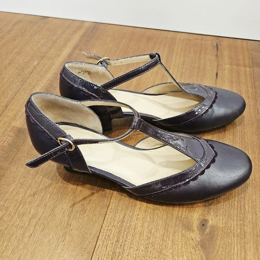 Hotter Plum Leather T-Strap Mary Jane Heel Pumps Scalloped Trim  US 9